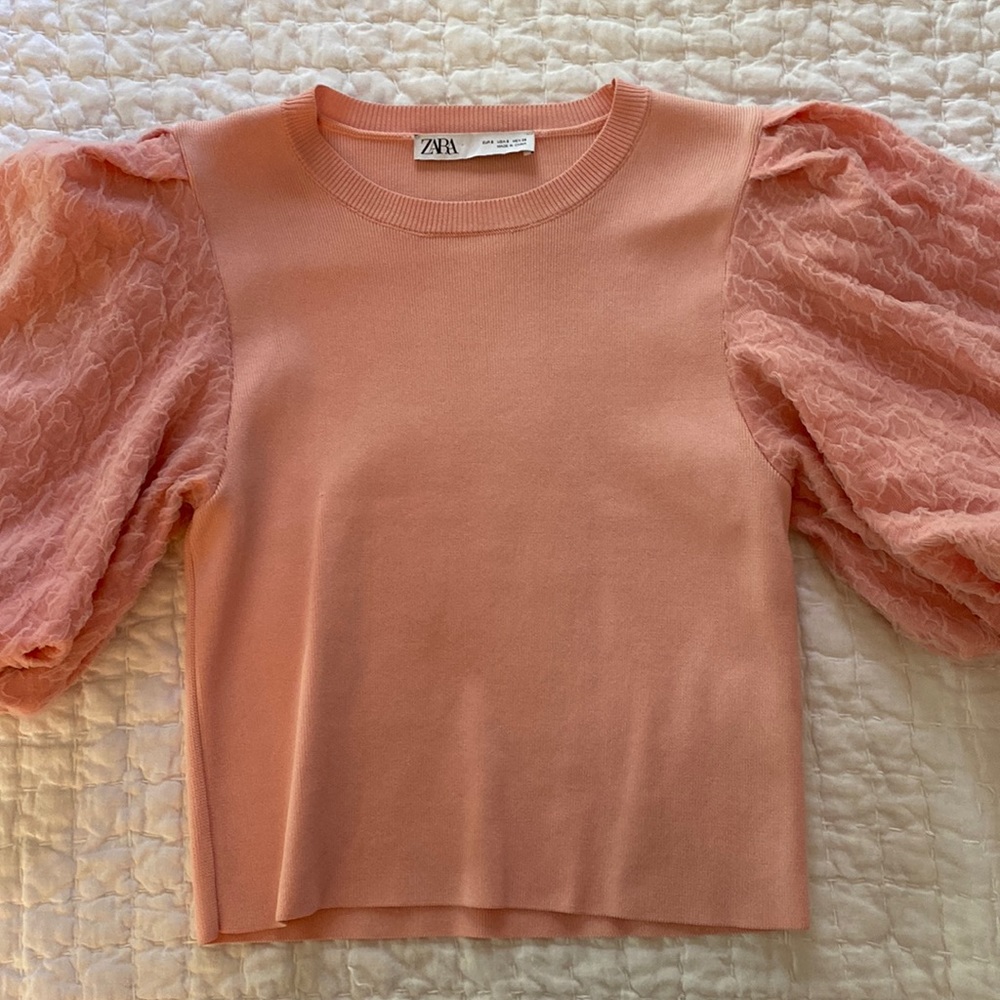 ZARA pink knit top with puffy sleeves